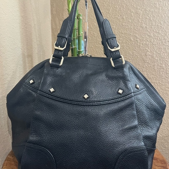 MCM BLACK PEBBLED LEATHER HANDBAG - Picture 2 of 12